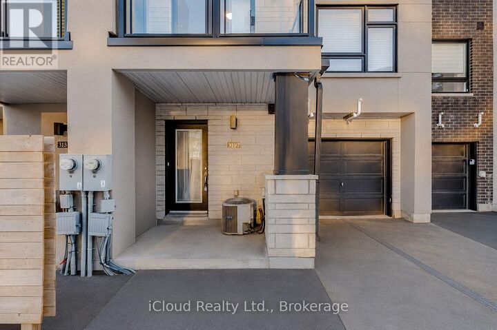 Property Photo:  3189 Bastedo Common 69  ON L7M 0H4 