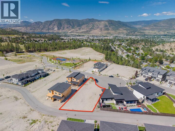 Property Photo:  134 Deer Place  BC V2A 0J8 