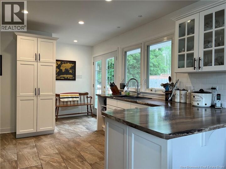 Property Photo:  170 Kennebecasis Drive  NB E2K 2G3 