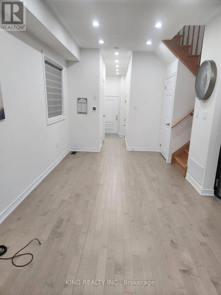 Property Photo:  3965 Thomas Alton Boulevard  ON L7M 1A2 