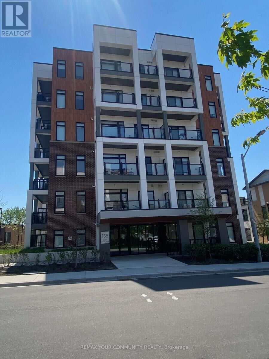 Property Photo:  135 Cannon Jackson Drive 411  ON M6M 0E1 