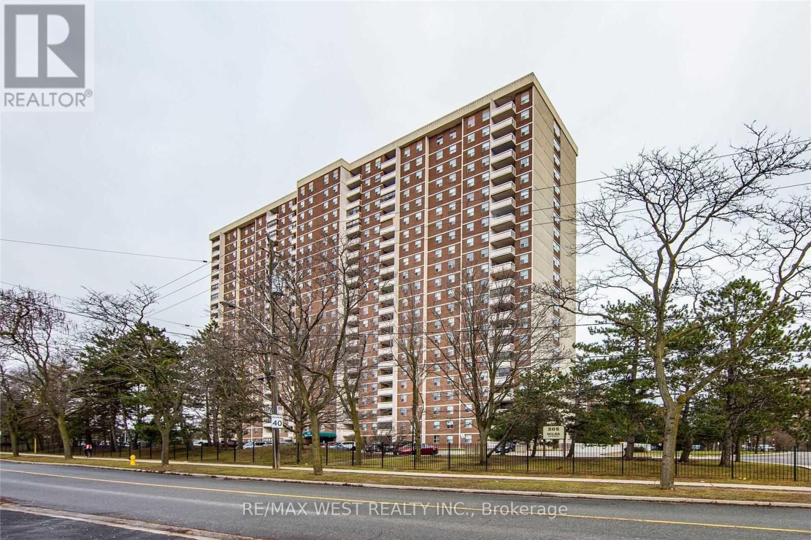 Property Photo:  205 Hilda Avenue 1207  ON M2M 4B1 