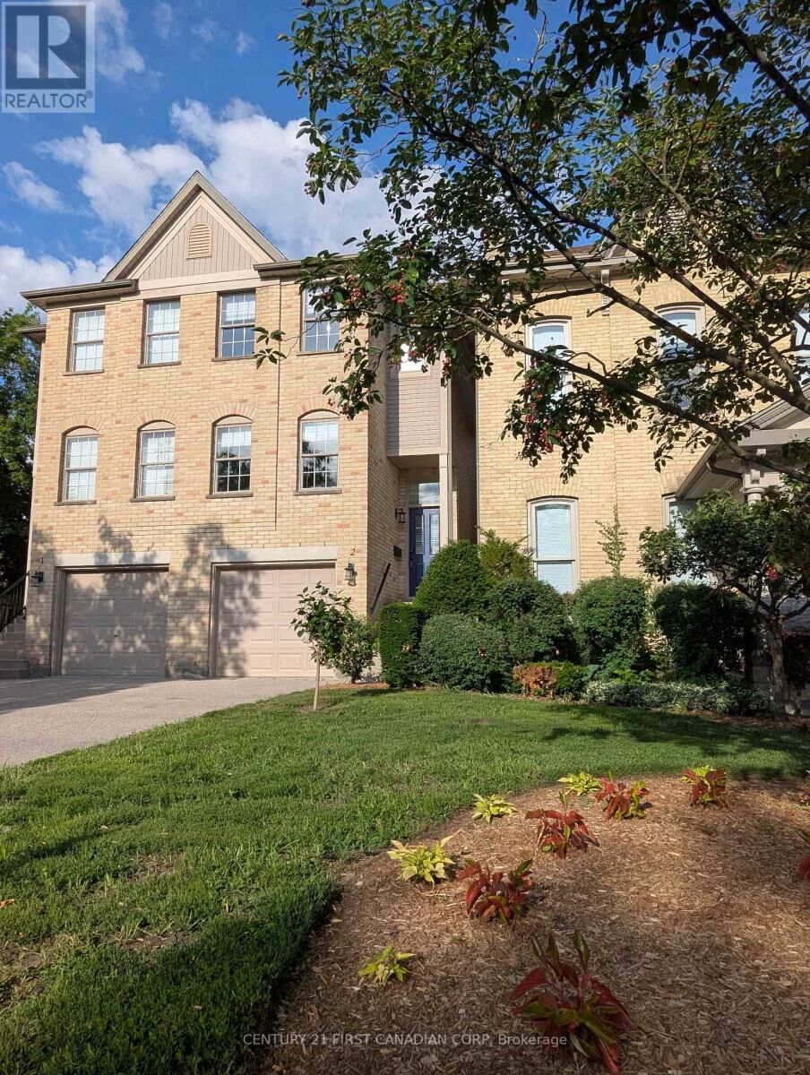 Property Photo:  609 Colborne Street 2  ON N6B 2V3 
