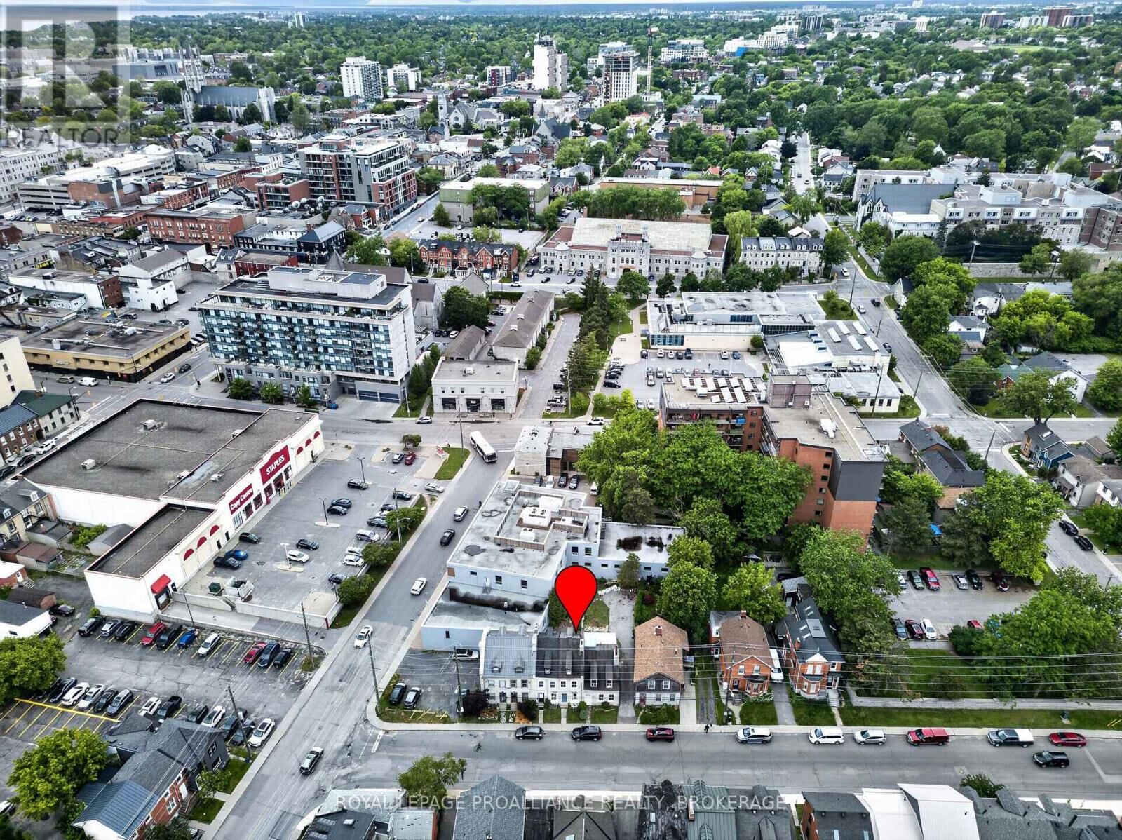 Property Photo: 12 Rideau Street ON K7K 2Z6