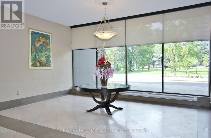 Property Photo:  1455 Lawrence Avenue West 1707  ON M6L 1B1 