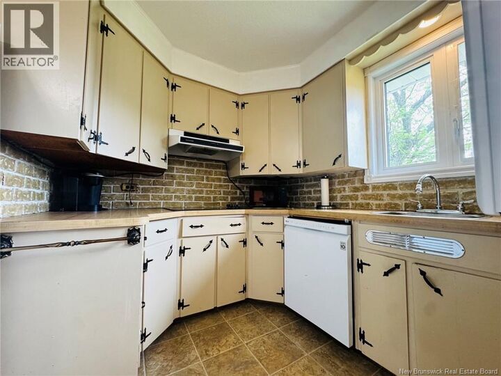 Property Photo:  285 King Street  NB E8C 1Y8 