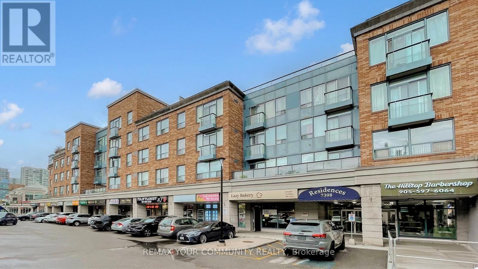Property Photo: 7398 Yonge Street 111 ON L4J 8J2