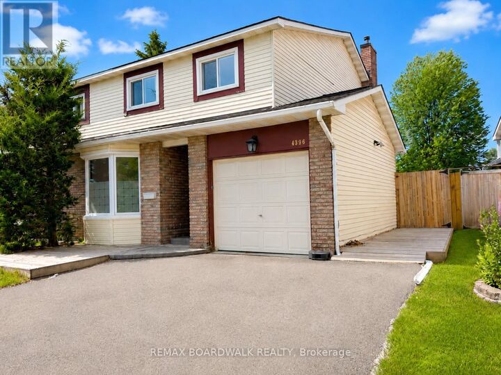 Property Photo:  4396 Whittaker Crescent  ON K1B 4P2 