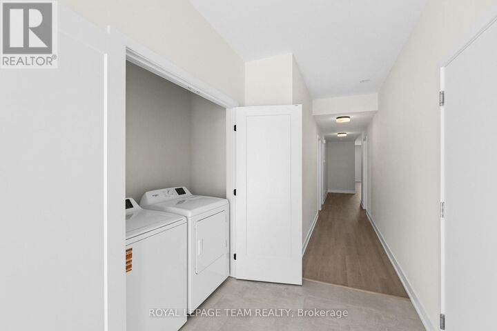Property Photo:  1128 Moore Street 2  ON K6V 0H2 