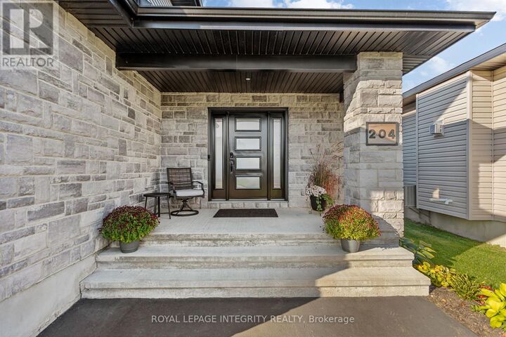 Property Photo: 204 Hybrid Street ON K0A 1W0