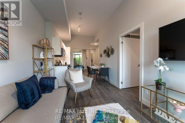 Property Photo:  80 Bond Street East 1202  ON L1G 0E6 