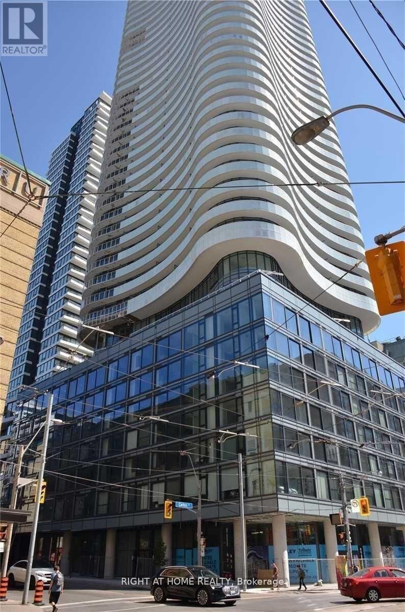 Property Photo: 403 Church Street 3303 ON M4Y 0C9