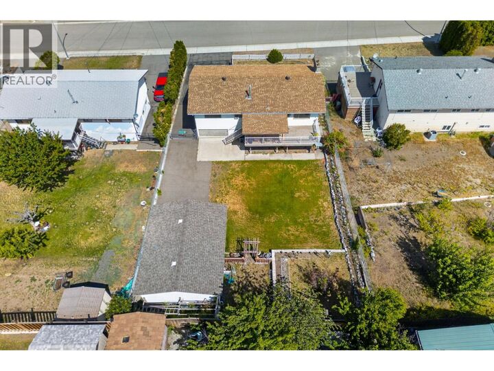 Property Photo: 1106 Maclean Crescent BC V0K 1H0