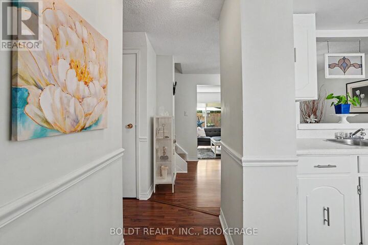 Property Photo:  242 Lakeport Road 52  ON L2N 6V2 