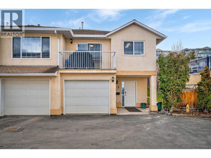 726 Dunrobin Drive 1 — photo 1