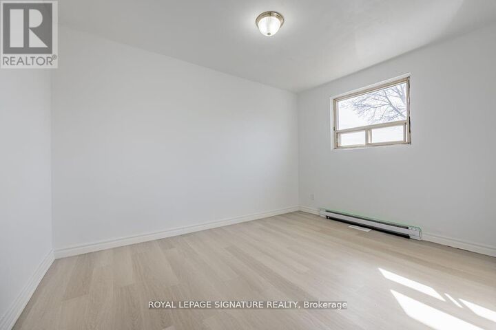 Property Photo: 54 Tuscarora Drive A(Upper ON M2H 2K3