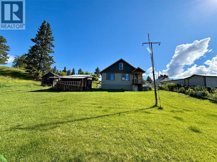 Property Photo: 709 4th Street Northwest BC V1C 4A3