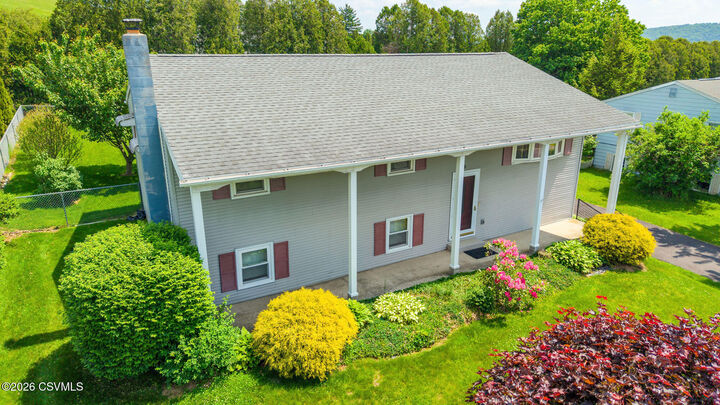 Property Photo:  12 Smokehouse Lane  PA 17876 
