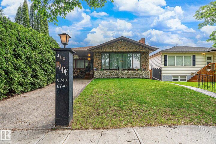 Property Photo:  9747 67 Avenue NW  AB T6E 0P1 