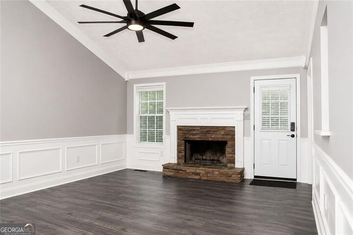 Property Photo:  114 Waterbury Lane  GA 30517 