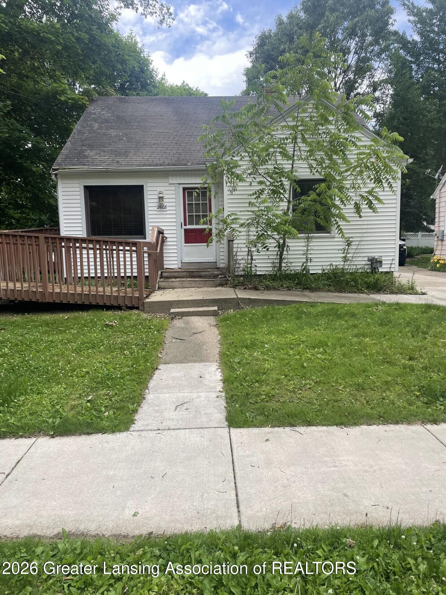 Property Photo: 2608 Clifton Avenue MI 48910