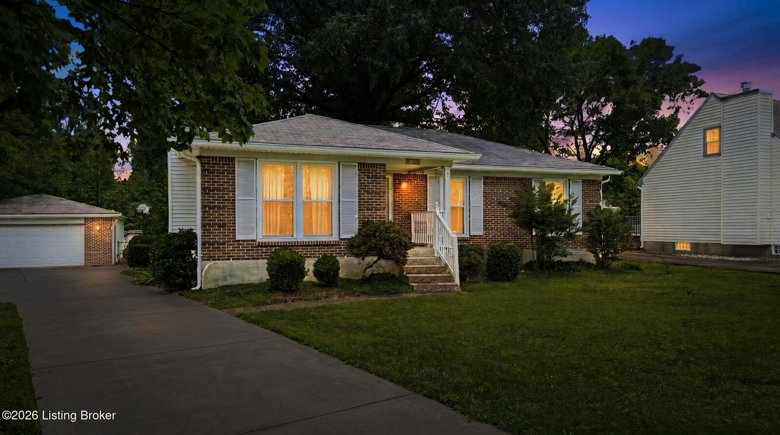 Property Photo:  610 Stivers Rd  KY 40207 
