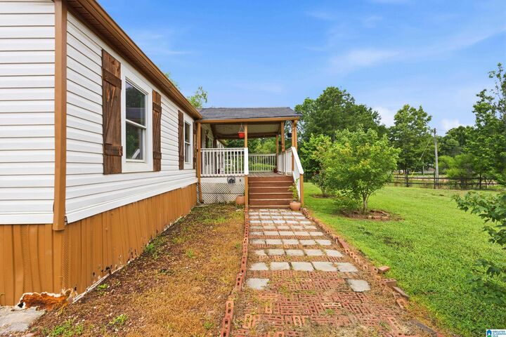 Property Photo: 448 County Road 1080 AL 35115