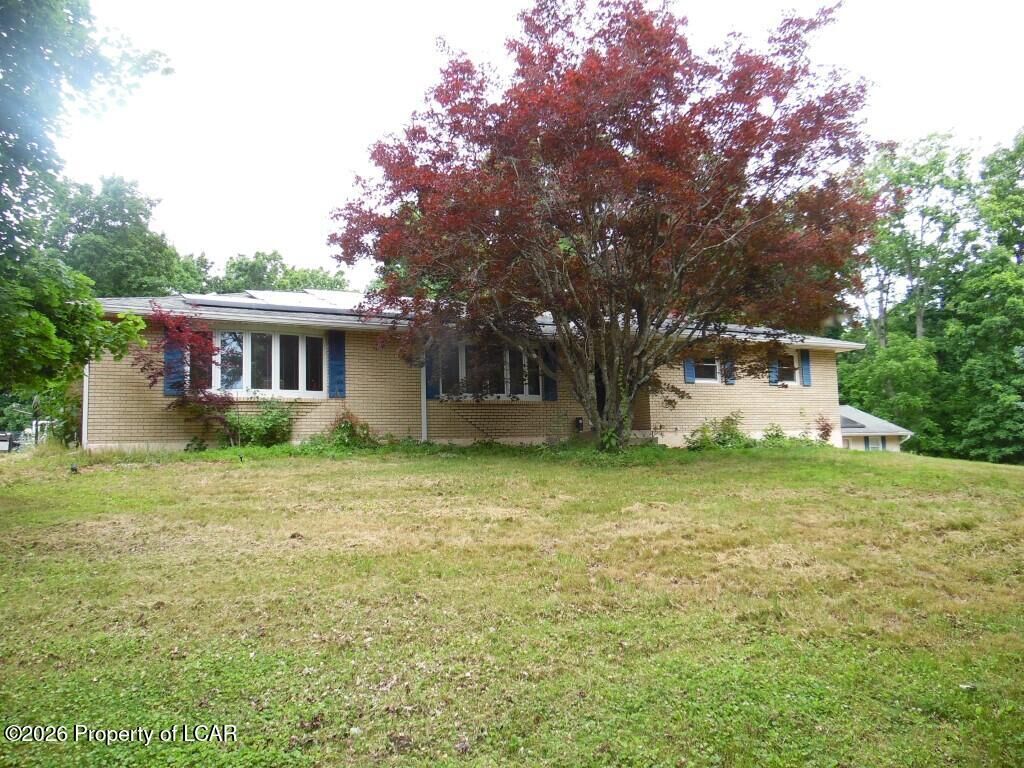 Property Photo: 35 Skyline Drive PA 18660