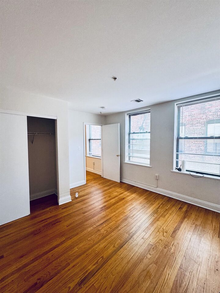 Property Photo:  146 Virginia Ave 302  NJ 07304 