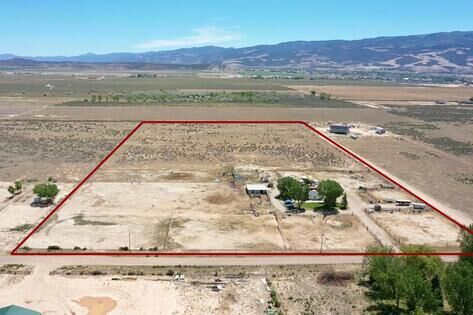 Property Photo: 5726 N 1700 W UT 84721