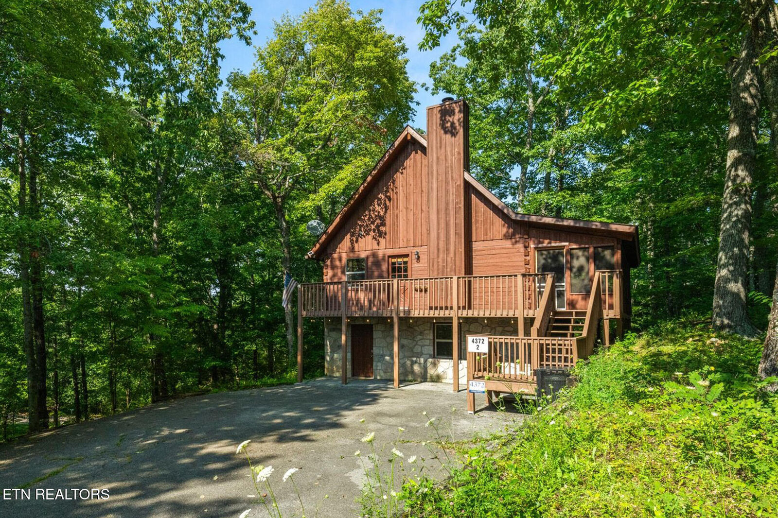 Property Photo:  4372 Boogertown Rd Apt 2  TN 37876 