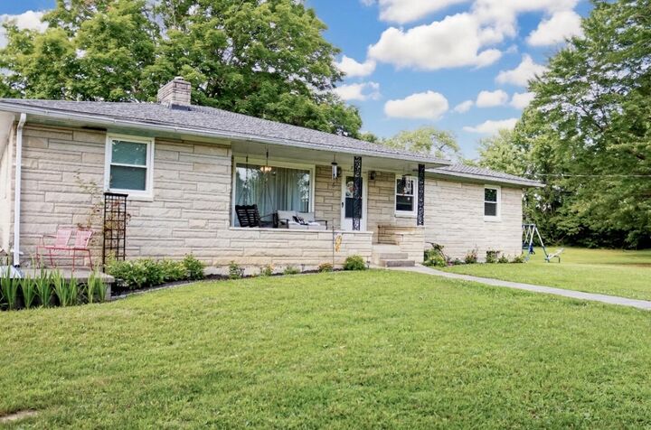Property Photo:  270 W Railroad  KY 40380 