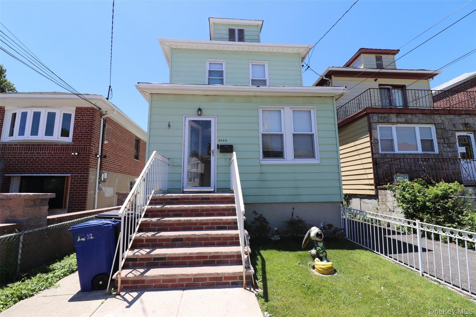 Property Photo:  3232 Country Club Road  NY 10465 