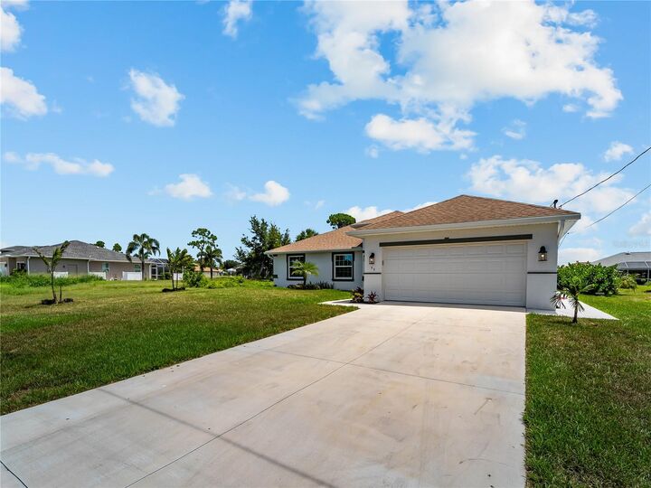 Property Photo:  55 Pine Valley Lane  FL 33947 