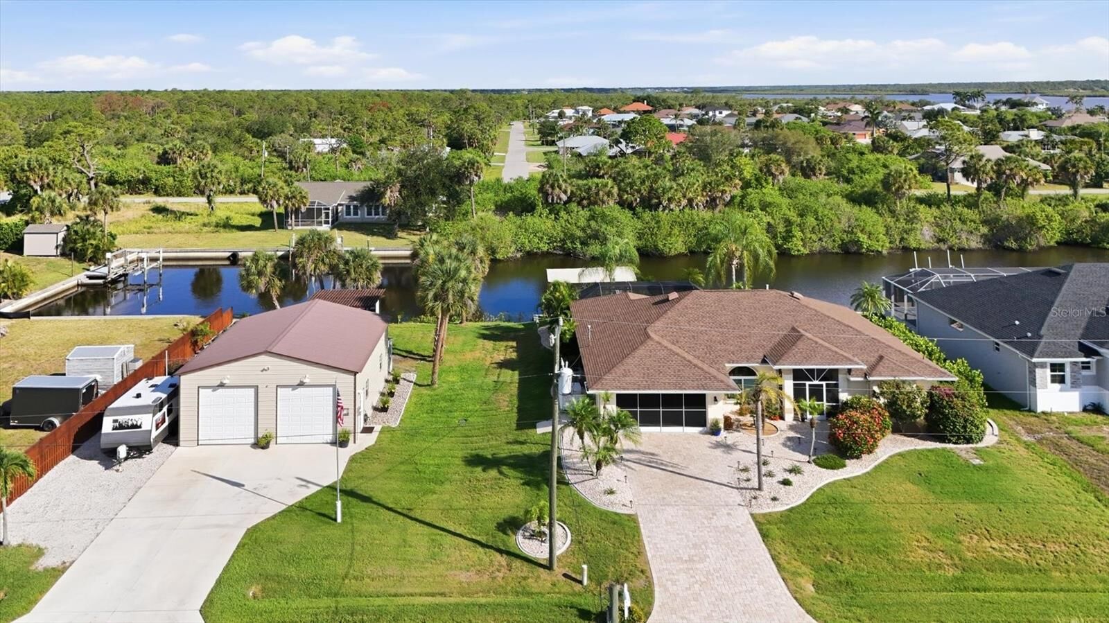 Property Photo:  2491 Herron Terrace  FL 33981 