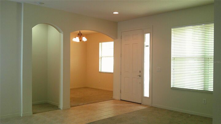 Property Photo: 609 Cedar Waxwing Drive FL 33510