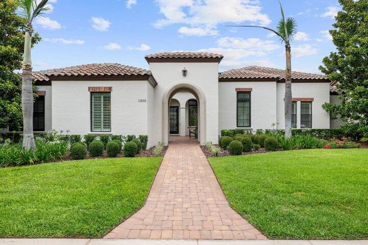 Property Photo: 11832 Waterstone Loop Drive FL 34786