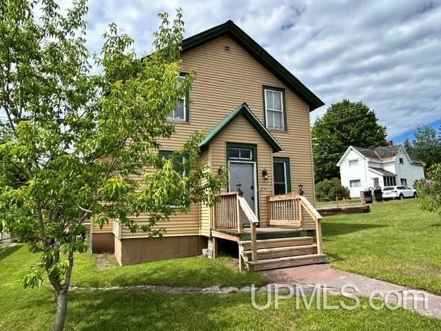 Property Photo: 27017 W 21st Street MI 49934