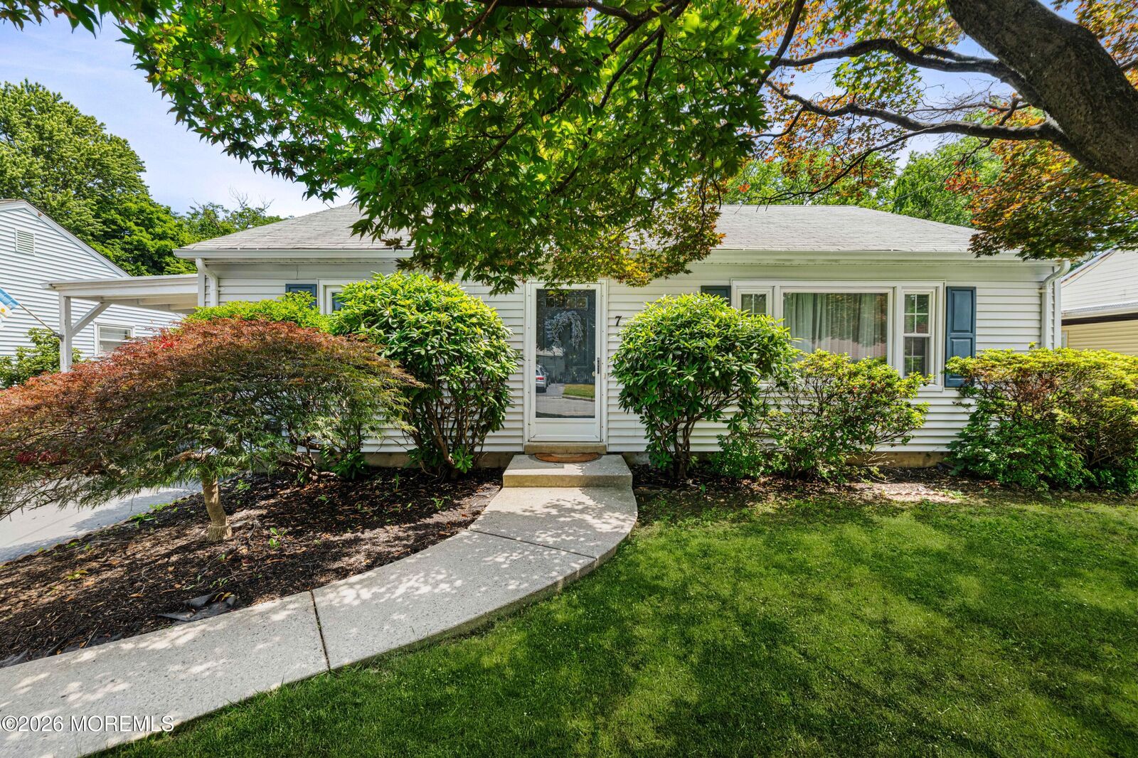 Property Photo: 7 Pierrepont Avenue NJ 08846