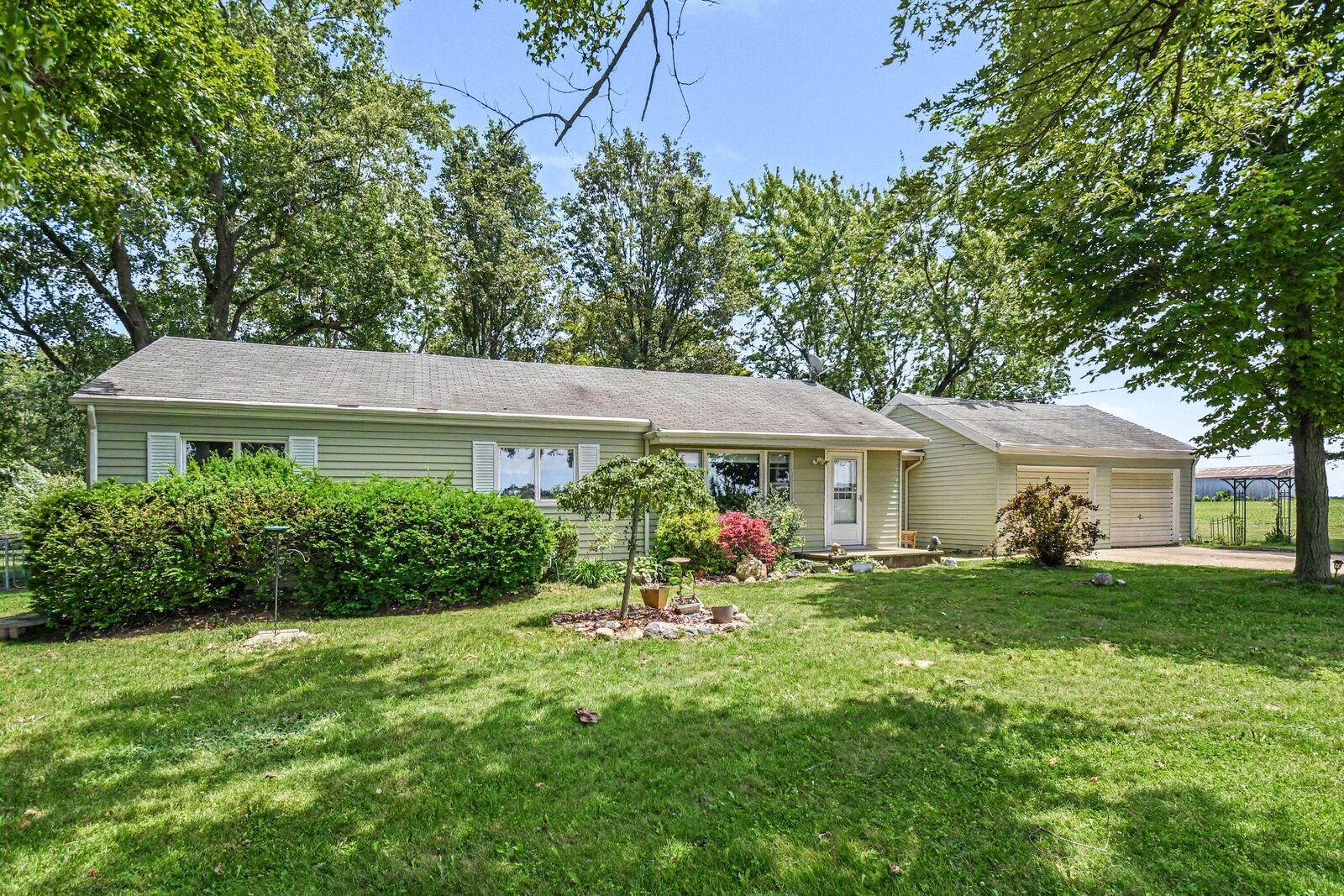 Property Photo: 3421 Wyant Road MI 49120
