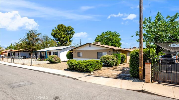 Property Photo:  346 E 6th  CA 92583 