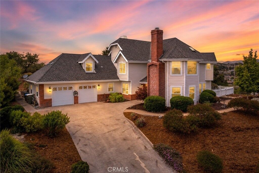 Property Photo:  432 Emerald Bay  CA 93420 