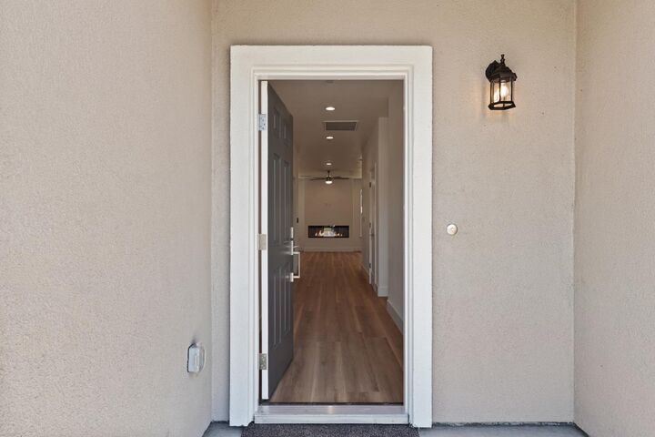 Property Photo:  122 Gold Creek Court  CA 95252 