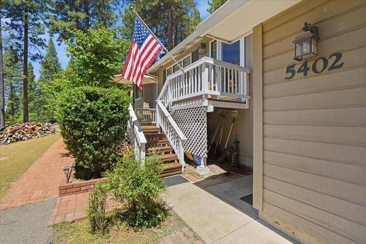 Property Photo: 5402 Begonia Drive CA 95726