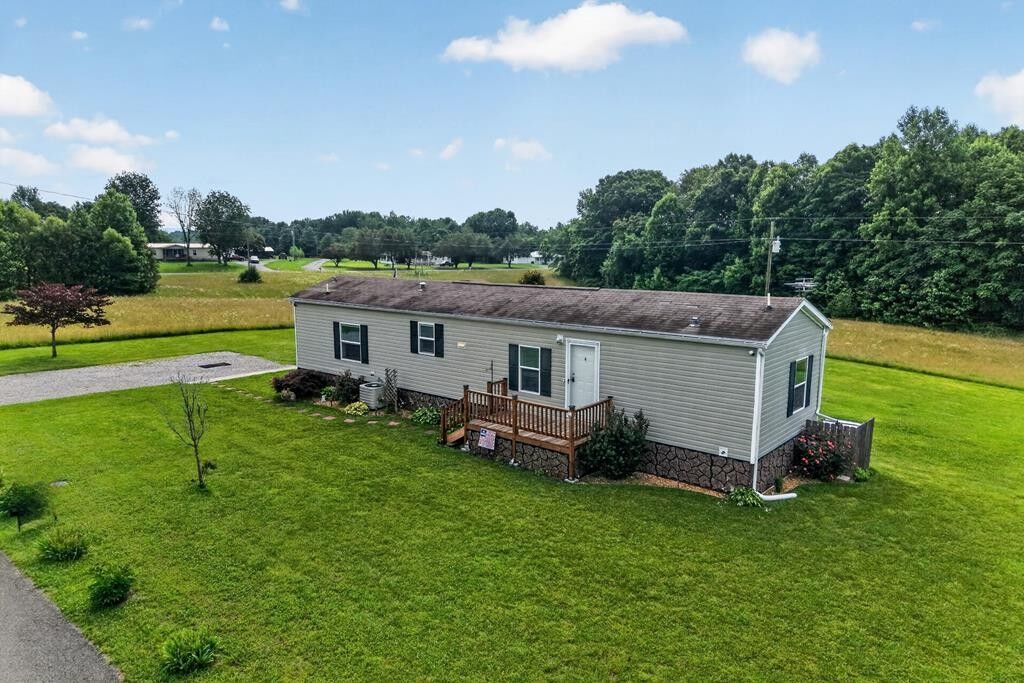 Property Photo: 175 Humphrey Rd TN 38587