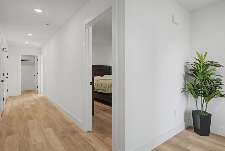 Property Photo: 1241 N Avondale Cir 121 TN 37207