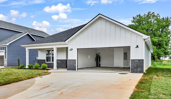 Property Photo: 2677 Brewster Dr TN 37042