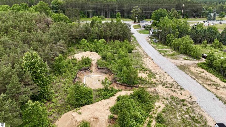Property Photo:  2406 E 32 Road  MI 49601 
