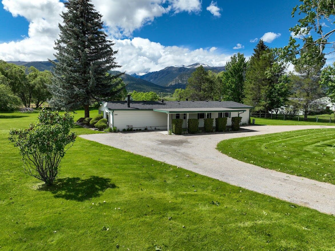 Property Photo: 2641 Meridian Road MT 59875