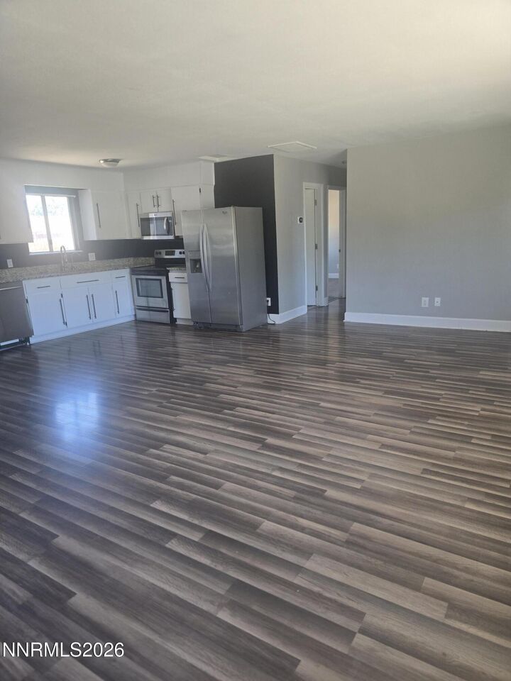 Property Photo: 1060 S Lee Avenue NV 89406
